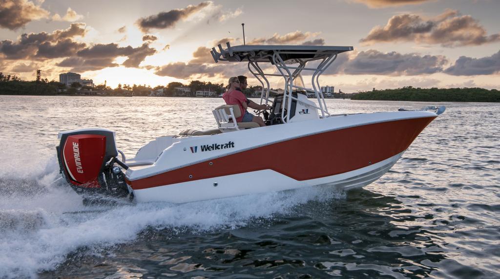 222 FISHERMAN This 22 Center Console is everything you need to experience great fishing.