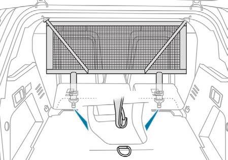 High load retaining net Behind the front seats Behind the rear seats Ease of use and comfort 3 This removable net allows the entire load volume to be used up to the roof: - behind the front seats (1