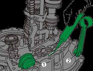 Attention: For gearboxes with a reverse gear lock, ensure that the retention