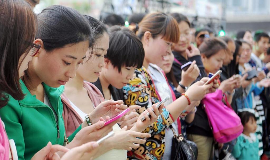 Netizens - China s digital eco-system China is home of about 802 million internet users The Netizens are digital natives and are very used to mobile services (e-payment, e-commerce or mobile booking)
