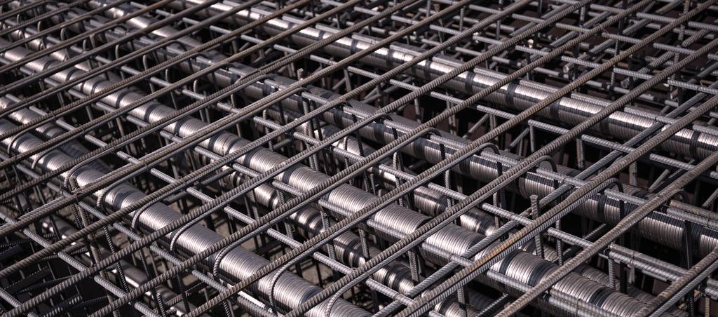 WELDED WIRE MESH CONCRETE REINFORCEMENT TYPES OF WELDED MESH Welded mesh produce in sheets format with cold rolled wires (Mesh wide: 2500 mm Sheet length: 6000 mm) Wire diameter Distance Section Wire