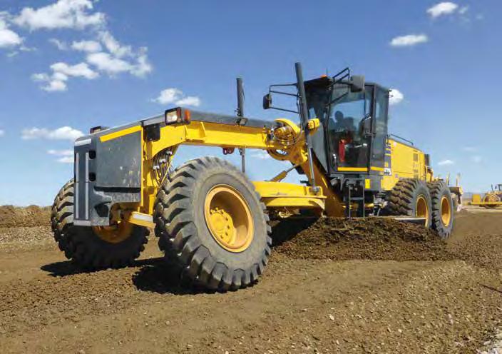 PRODUCTIVITY MOTOR GRADER GD675-5 Long Wheelbase & Short Turning Radius The long wheelbase enables high leveling performance with a long blade and easier to set the blade position.