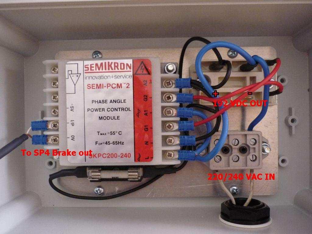 7. Servo output. This output can control a high torque RC servo to drive the throttle. Output specs: pulse 0.5 ms 1.5 ms, frequency 50 Hz. Pin 1, GND Pin 2, 6 Volt, servo supply, Pin 3, pulse output.