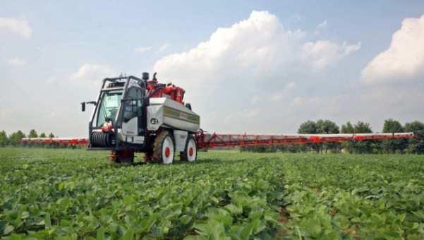 SPRAYERS: crop protection, your satisfaction! The new range of sprayers will be presented at our stand. URAGANO: overcome crops!