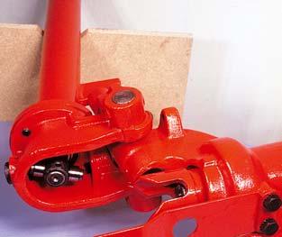 Outer rotor drive Easy adjustment Adjustable wheels Heavy duty, yoke and pin couplers drive the