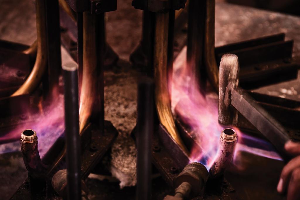 LOCAL ARTISANS CRAFT EVERY PIECE WITH PRIDE MANUFACTURING WORLD-CLASS EXPERTISE Sussex is a true local company with its own foundry and manufacturing workshop in Melbourne.