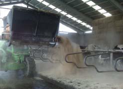 SILAGE CUTTING ATTACHMENTS The bedding bucket NEW Excellent