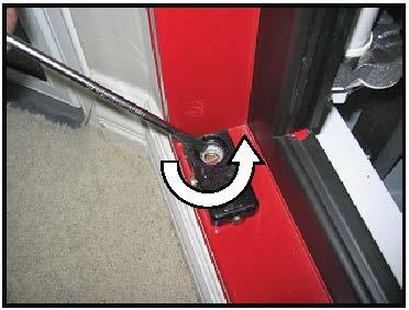 1. Using a flat-head screwdriver, loosen the torquemaster from its mount by turning the center