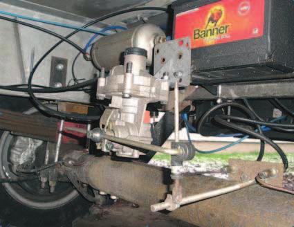 PIMR-EBS Braking System and its Testing in Automotive Road Units 31 Fig. 12. LSV valve in the GN5000 semi-trailer. Fig. 13. LSV valve in O3 category semi-trailer.
