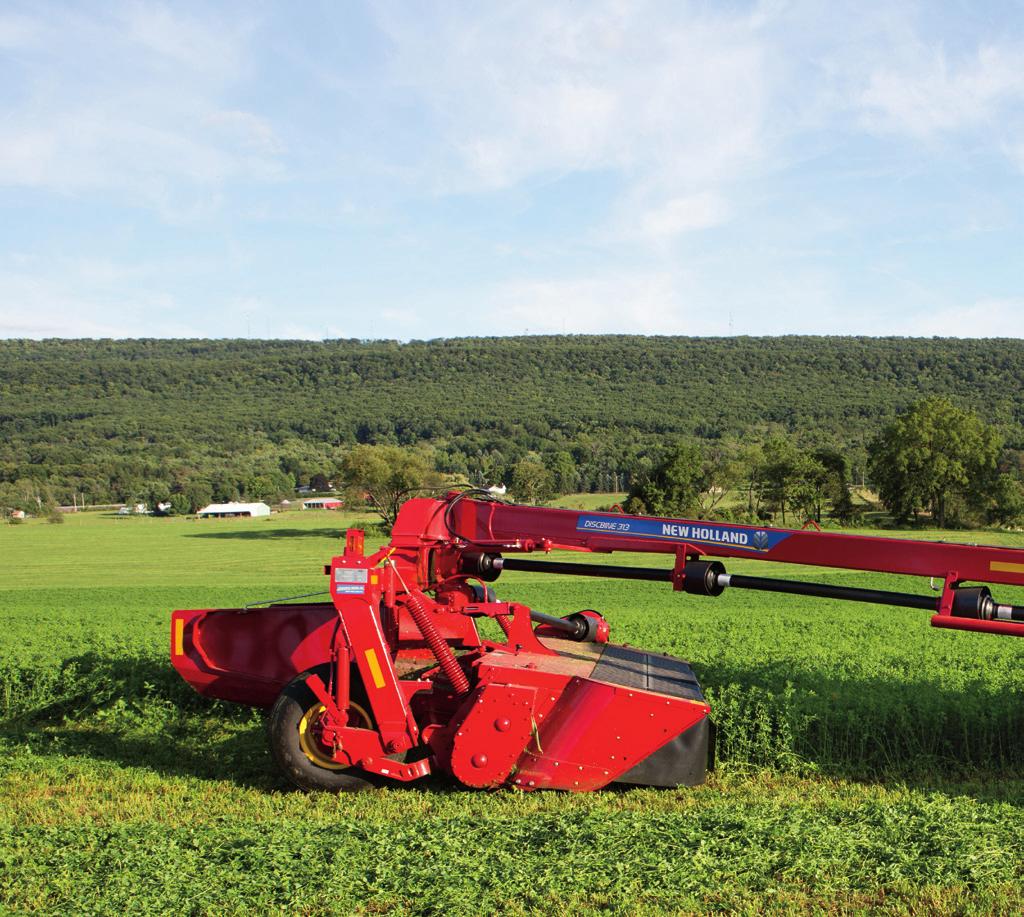 10 11 DISCBINE 313 & 316 CONTINUED IMPROVED CROP FLOW REDUCED CROP CONVERGENCE Converging disc modules have been eliminated on the Discbine 313 and reduced to just one pair on each end of the