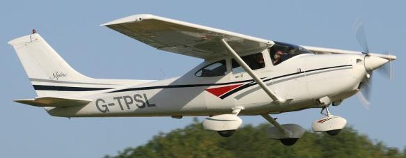 Deus) Cessna 182