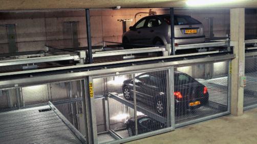 Combilift A combination of stacking and moving cars closer together Compact parking on 2 to 3 levels with just one driving lane Variable arrangement of 2 to 10 grids beside one another Independent