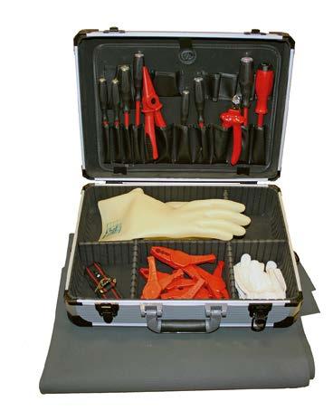 LLE kits, cases LLE kit VSS Simple basic kit in an aluminium briefcase with room for all tools. Gloves, blankets and mats are stored in separate compartments. The tools are well protected.