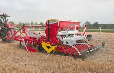 Flexible all-rounder The VITASEM seed drill can be mounted on the packer quickly and easily.