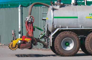Applying and mixing in slurry FOX 300 D / 350 D / FOX 400 D Combined with a slurry application system, the FOX D becomes a real all-rounder.