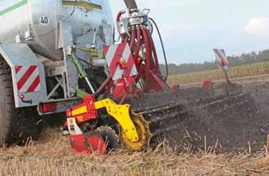 Quick and effective slurry application FOX D compact combinations can be equipped with a slurry application kit (Vogelsang) Slurry applied and worked in during a single pass FOX 300 D, FOX 350 D, FOX