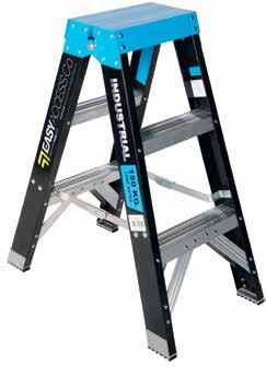 0Kg 180Kg Rated WARTHOG Double Sided WELDED Step LADDER Fully welded steps - high strength & superior rigidity Compact and lightweight but seriously