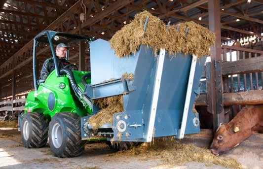 Farming Silage dispenser This dispenser bucket is equipped with hydraulically driven