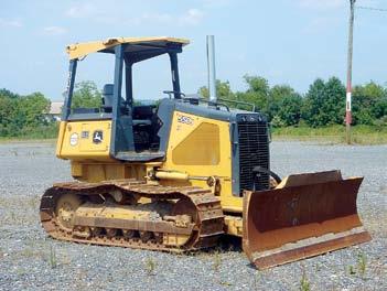 In good condition with `05 CAT 930G CRAWLER JAW CRUSHER RUBBER TIRED LOADERS `07 FINTEC 1107 2006 KOMATSU Model WA320-5L Rubber Tired Loader, s/n A32760, powered
