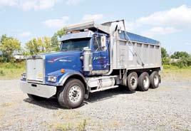 LARGE ABSOLUTE AUCTION `07 WESTERN STAR 4900F DUMP TRUCKS 2007 WESTERN STAR Model 4900F Tri-Axle Axle Dump Truck, powered by Cat C-15, 475HP diesel engine and Eaton Fuller 8LL, 10 speed transmission,