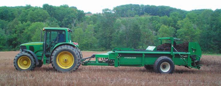 This spinner spreader delivers an even and consistent spread pattern in lighter, dry