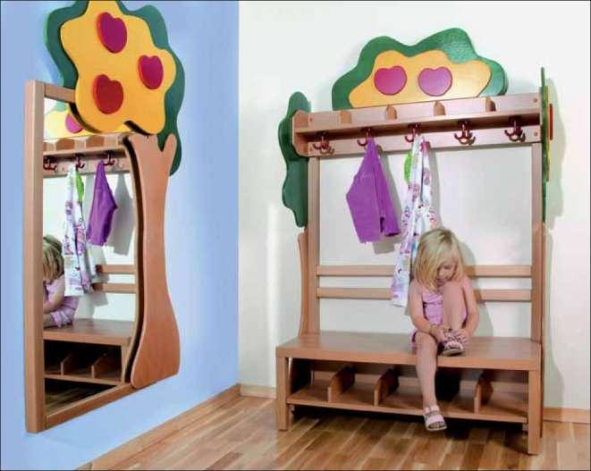 KINDERGARTEN Cloakroom unit Coat rack panel 90250 Our cloakroom unit is free-standing, equipped with hat shelves and shoe storage compartments, seat height is 34 cm, seat depth 35 cm, and the overall
