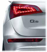 Electrical system Rear outside lights Versions 1 2 3 4 6 8 7 5 433_102 Rear lights LED version Function in the tailgate Type Power output Duty cycle 1 Brake/tail light and parking light 20 LEDs Tail