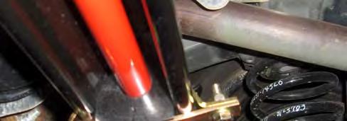 (Fig 3-6) 3-6 (h) Swing sway bar up to the beam axle and locate the bar so that the bushings align with the