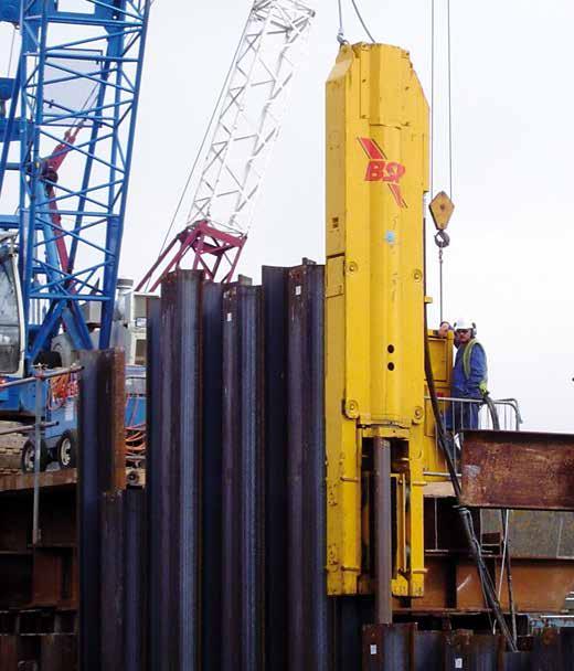 SL RANGE For driving single sheet piles (free-hanging) MAIN FEATURES OF THE SL RANGE Double acting accelerated hammers producing high impact energy.