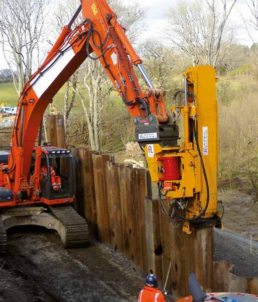 DX RANGE To drive sheet piles using a hydraulic excavator or a piling mast MAIN FEATURES OF THE DX RANGE Double acting accelerated hammers. Very compact and light.