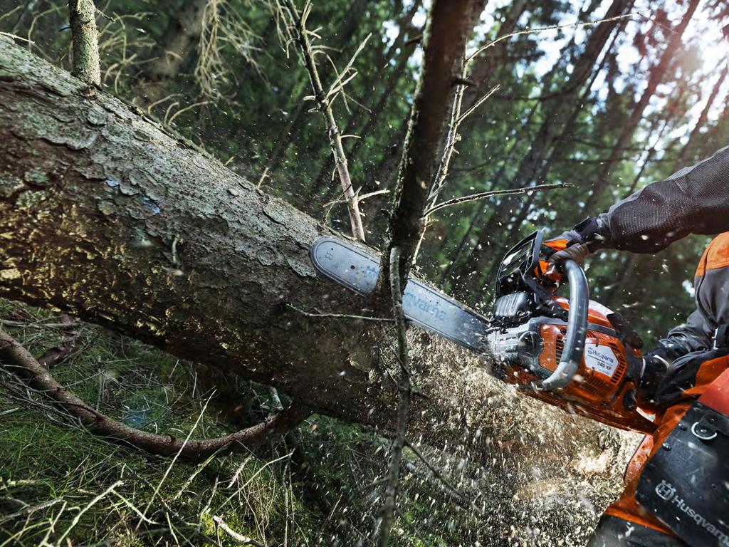 WORKING FAST STAYING SAFE Our chainsaw range includes everything from heavy-duty machines to