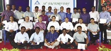 Long Service Awardees Standing (L-R): Shyam Saradchandra Kumar, V Vaidyanathan, G Karthikeyan, S Dinesh Pandian, M Anantharaman, S Nagraj,