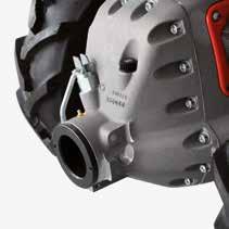 4 5 The hydrostatic (hydraulic pump) (4) guarantees continuous traction on the drive wheels.