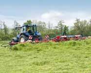 But the compact look is deceptive because the hay tedder has ten rotors each with six tine arms, which adds up to a respectable working width of 12.7 metres.