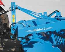 Rubin 12 - mounted and yet semi-mounted 3-point mounting Two mounting positions for the drawbar and a pivotable headstock allow a wide range of
