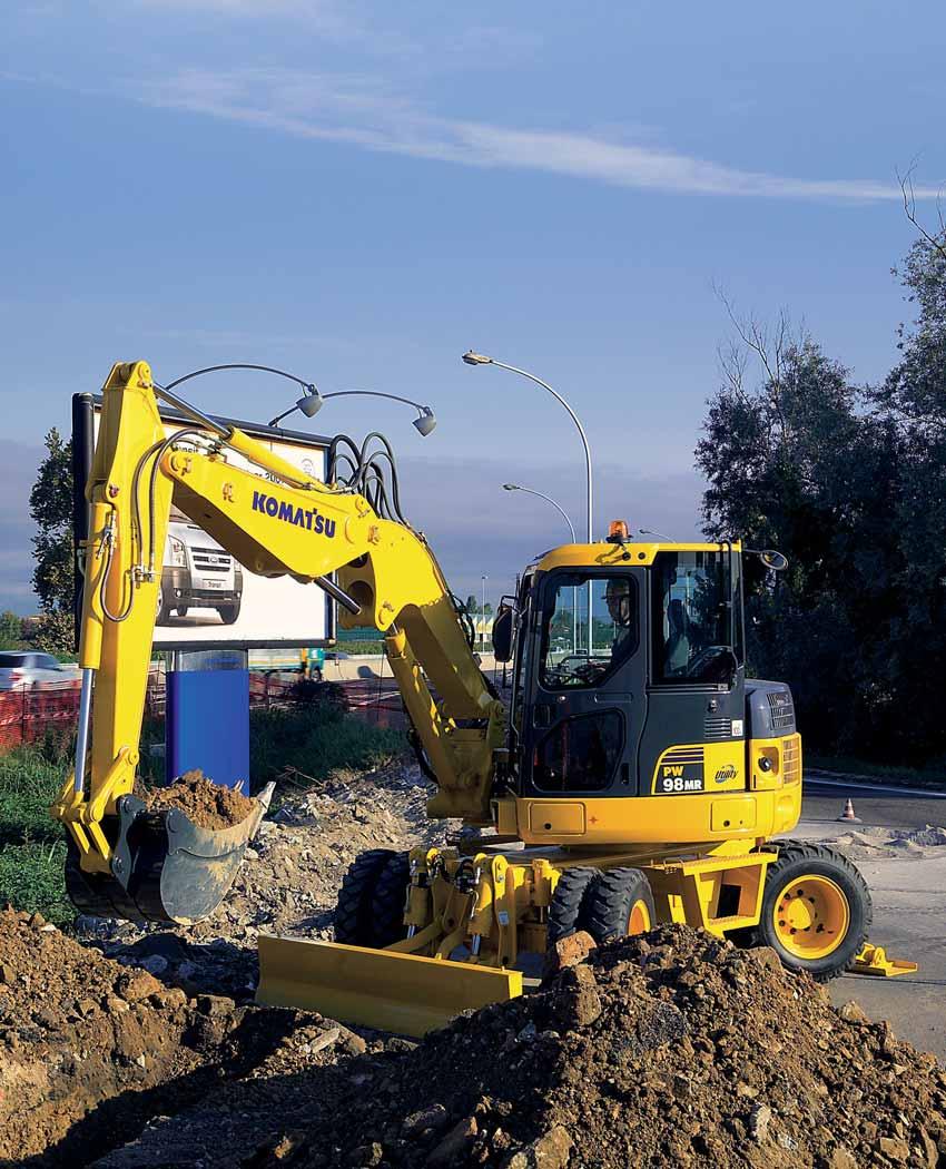 Cutting-Edge Hydraulic Circuit Komatsu CLSS The CLSS (Closed-centre Load Sensing System) hydraulic circuit guarantees power, speed and perfect control to all movements, including simultaneous ones.