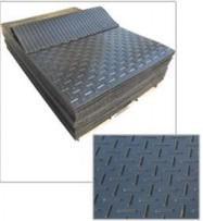 cover large areas without movement Reduces damage to trays, floors Stress relief to animal muscles Made from recycled