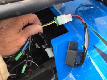 Install the flasher relay, horn and power (fuse) / ground harness, turn signal