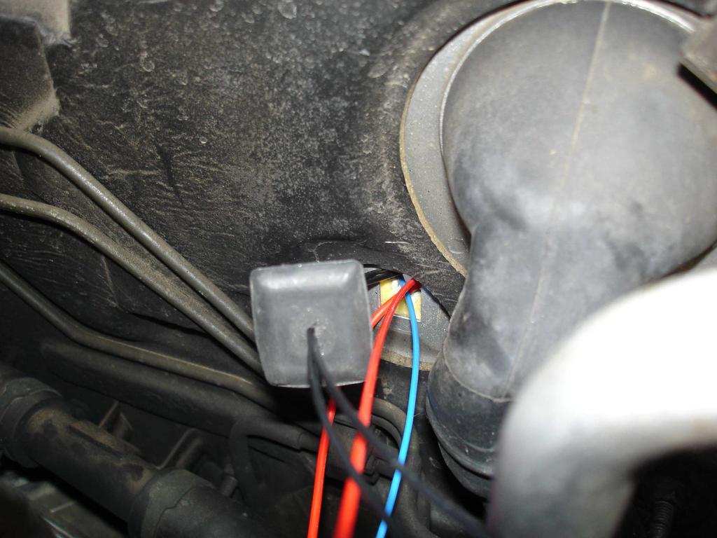 Additional wiring ABSoff Sorento 02-06: (optional) The addition wires (two drilled