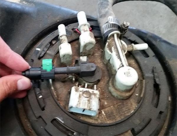 3. Measure the Fuel Tank Fill Vent hose 5