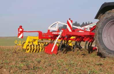 Folding mounted cultivators SYNKRO 4030 K / SYNKRO 5030 K The foldable mounted stubble cultivators can be folded upwards for road transport so that they are within 9.84' / 3.