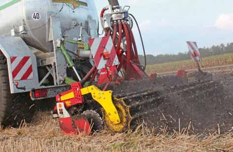 Quick and effective slurry application FOX D compact combinations are available with a slurry application kit (Vogelsang). Slurry applied and worked in during a single pass.