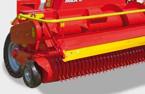 Grass pick-up The 190 cm-wide MEX pick-up with five rows of tines delivers impressive performance even at high forward speeds and in all harvest conditions.