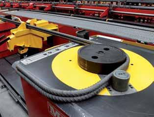 Automatic unloading system The shaped products are unloaded automatically through a system that uses three lifting devices, which act simultaneously.
