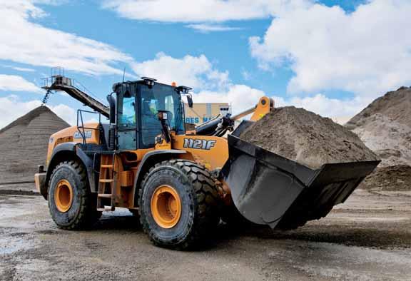 FRONT LOADER OPTIMIZED FOR MORE PRODUCTIVITY 51 18% more thrust with the new torque converter and axles The new torque converter of the 1021F and 1121F is bigger, and transfers more power to the
