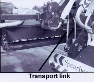 4. Mount adjustable transport link 5. Fit locking pin into slew frame.