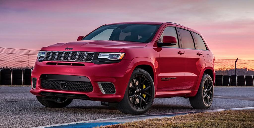 Jeep Grand Cherokee SRT At the heart of the SRT trim is the 6.4-liter V8 engine, which provides 475 horsepower and 470 lb-ft of torque.