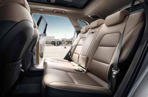 Thoughtful interior features that let you focus.