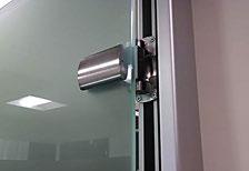 Glass swing doors (3/8 or 1/2 thick) Brushed Satin (standard) Satin Anodized Aluminum Chrome BILOBA - SELF CLOSING GLASS DOOR HINGE 4,8 34 45 22,7 89 30 62 50 24,3 20 20 10,5 Sp.