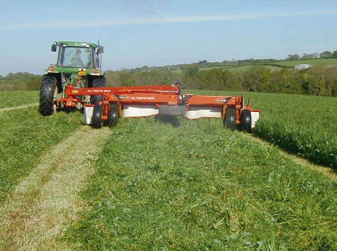 The faster silage making is completed, the faster the total crop nutritional value is preserved.